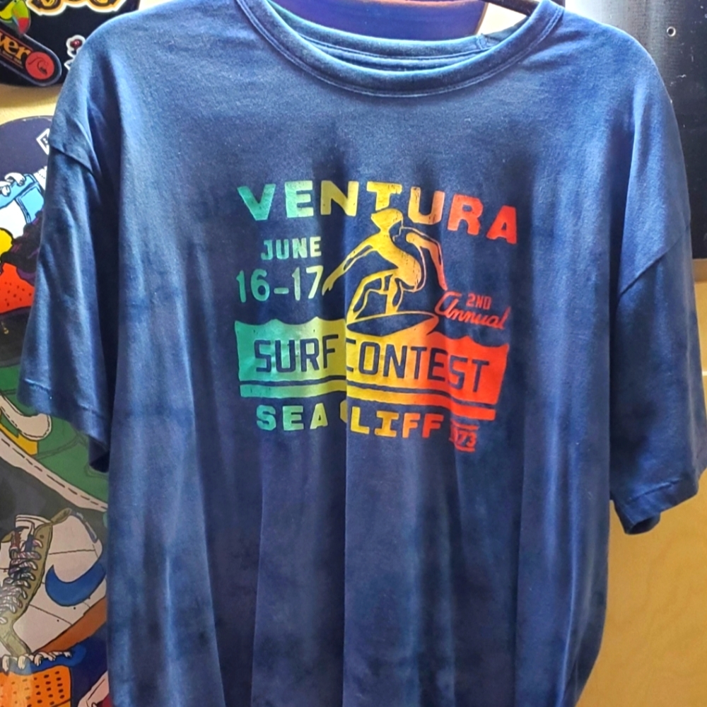 Old Navy T-Shirt